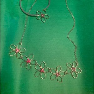 Paparazzi flower necklace set with bracelet